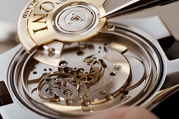 哈尔滨劳力士表走快了官方售后维修