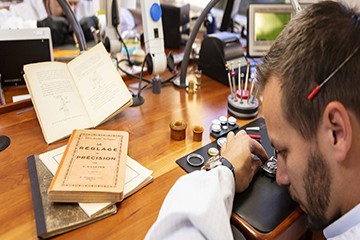 哈尔滨劳力士腕表维修服务地址查询